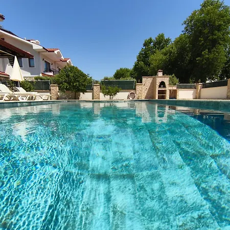 Yula Villa *