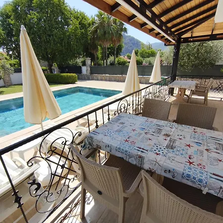 Yula Villa *